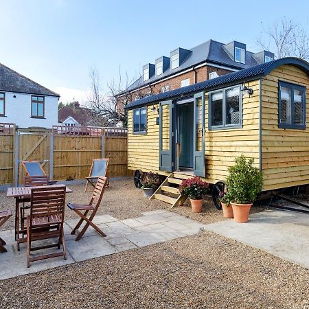 Pass The Keys Whitstable Shepherds Hut Minutes From The Harbour Villa Exterior foto