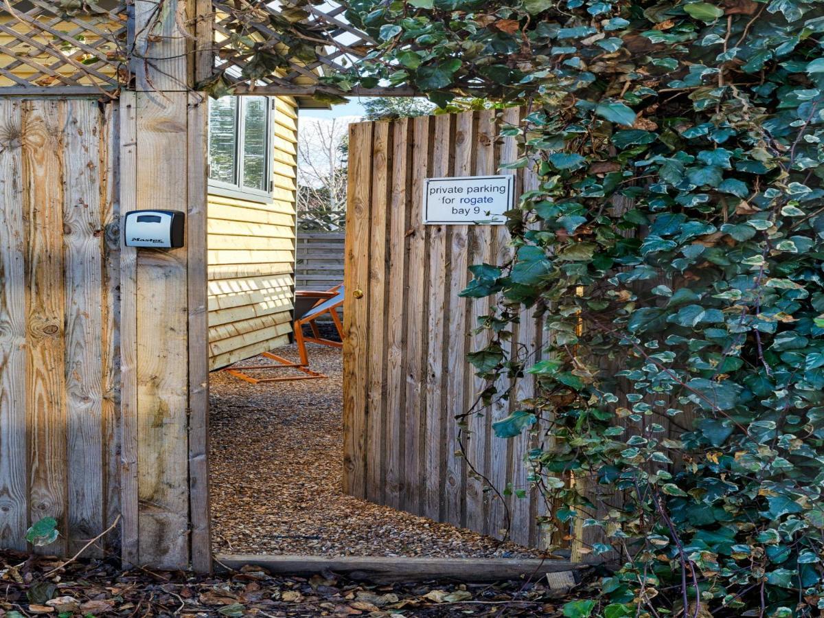 Pass The Keys Whitstable Shepherds Hut Minutes From The Harbour Villa Exterior foto